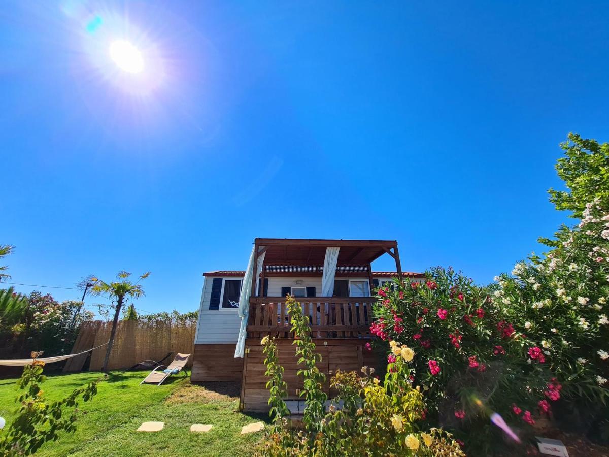 Villa Vravrona Tower & Suites Markopoulo Mesogaias ภายนอก รูปภาพ